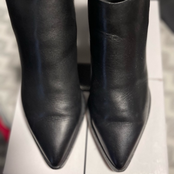 Like New Dolce Vita Black Booties. Worn A Couple of Times, in Perfect Condition. - Picture 5 of 7